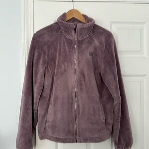 Worn size M women’s North Face fleece jacket